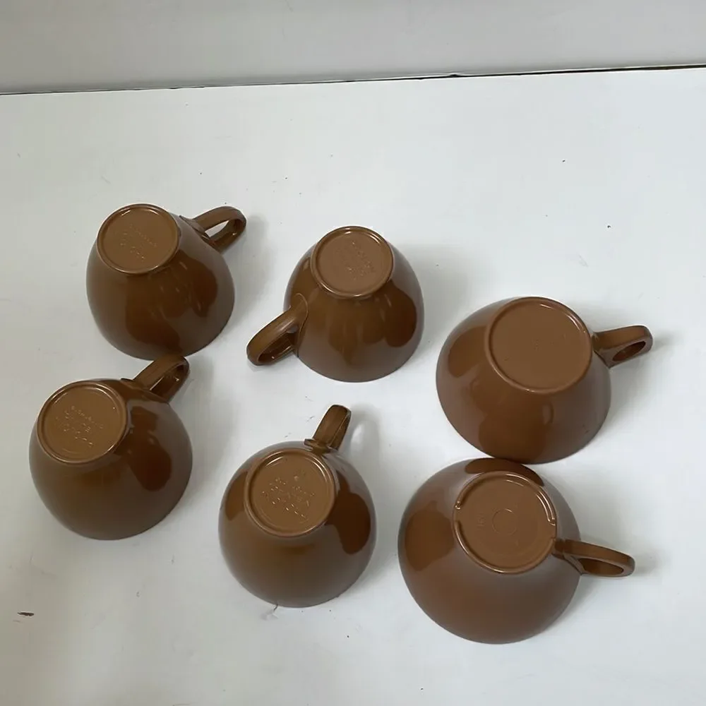 VINTAGE MELMAC PROLON CUPS IN BROWN‎